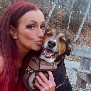 I'M AMY GREY - FOUNDER OF CECE'S CLAWSET